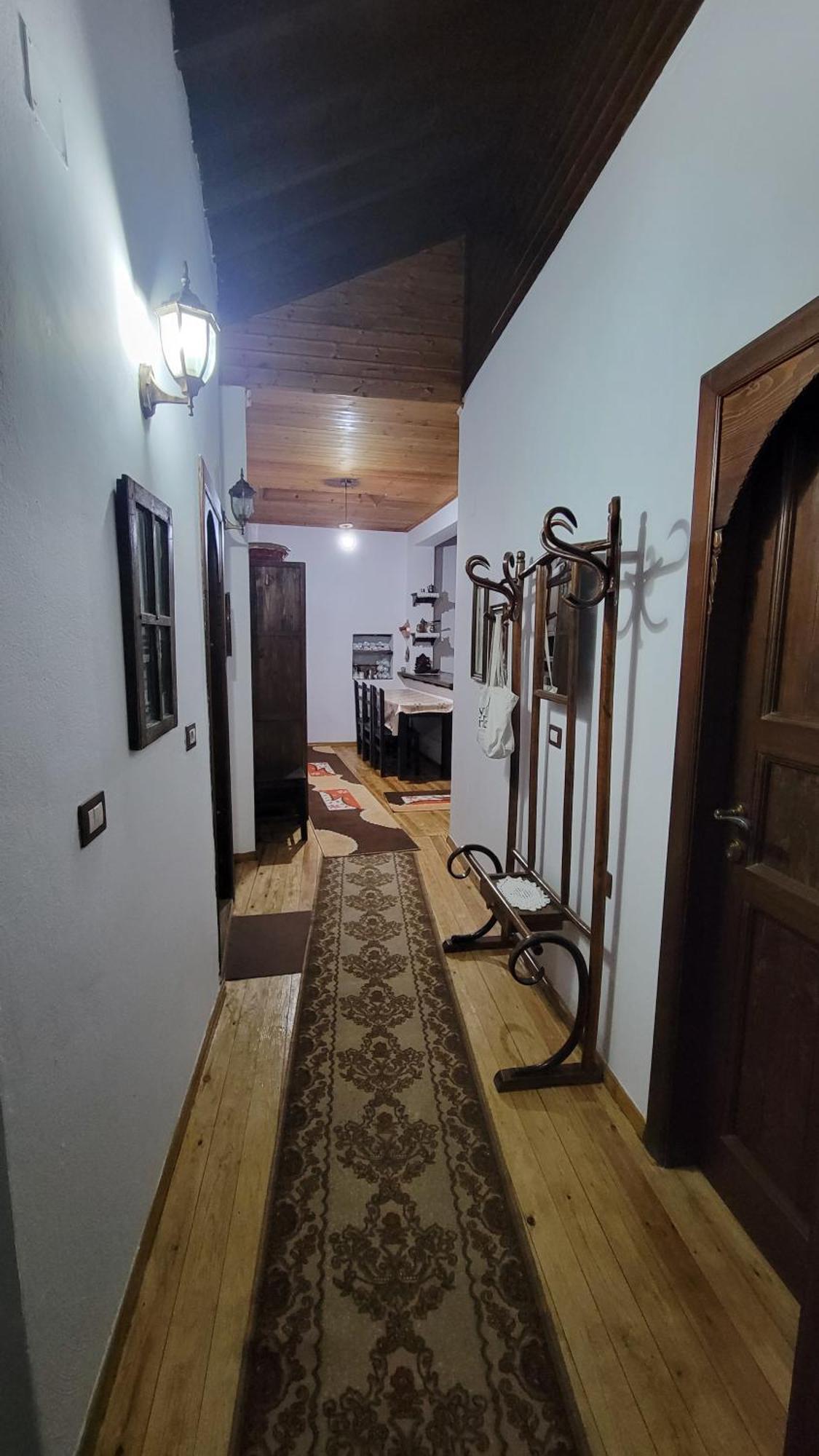 Guest House Mangalem Berat Exterior photo